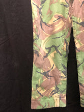 Charger l'image dans la galerie, Genuine British Army Rare Cadet Forces 68 Pattern DPM Trousers - Size 28" Waist - The Militaria Shop
