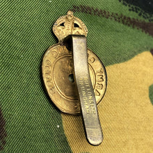 Load image into Gallery viewer, Original British Army WW2 Cap Badge - Army Catering Corps - The Militaria Shop