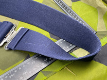 Charger l'image dans la galerie, Original British Royal Navy Blue Canvas Stable Belt - Approx 34" Waist - The Militaria Shop