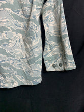 Load image into Gallery viewer, US Air Force Issue Tiger Stripe Camouflage Shirt - 37" Chest - The Militaria Shop