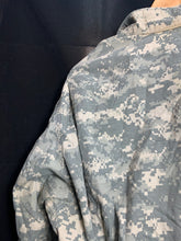 Load image into Gallery viewer, US Army Issue ACU Digicam Digital Camouflage Ripstop Shirt - 41" Chest - The Militaria Shop