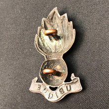 Load image into Gallery viewer, Original WW2 British Army Cap Badge - Royal Engineers - The Militaria Shop