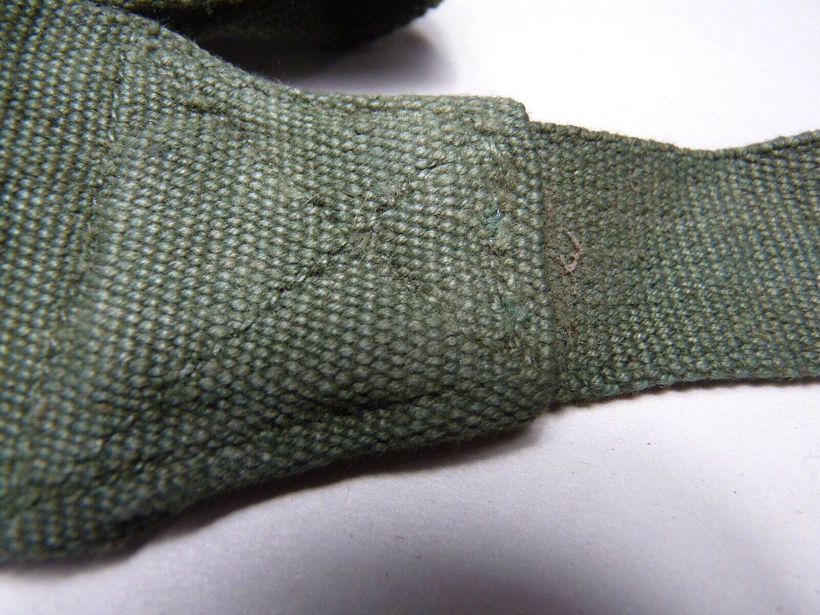 Original WW2 British Army 44 Pattern Shoulder / Extended Equipment Strap - 1945 - The Militaria Shop