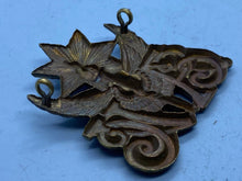 Load image into Gallery viewer, Original British Army 1st City of Edinburgh Artillery Volunteers Cap Badge - The Militaria Shop