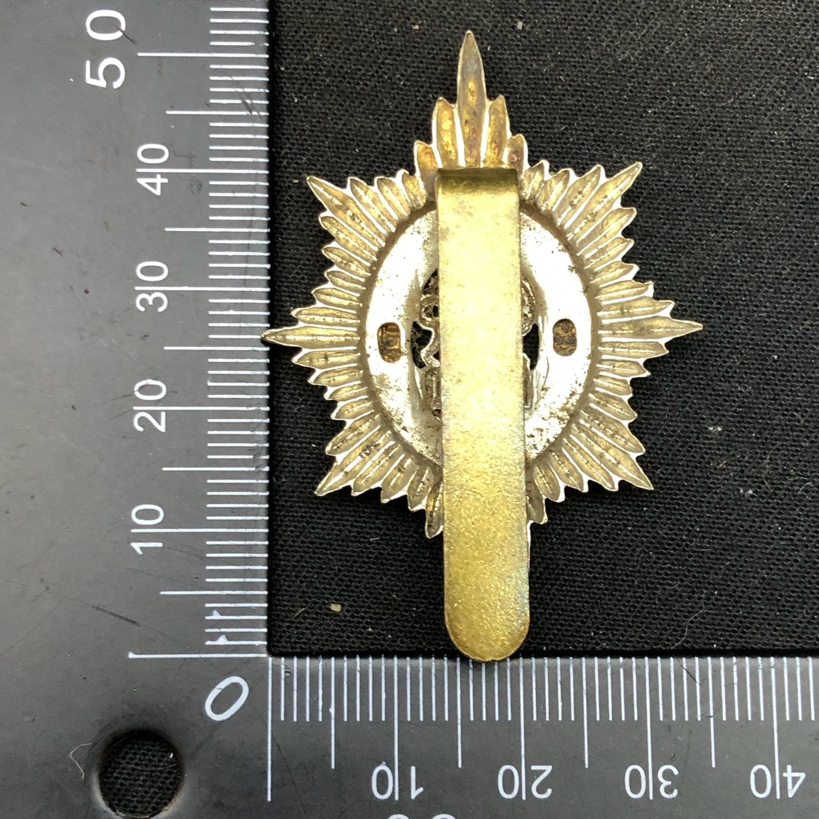 Original WW2 British Army Cap Badge - Worcestershire Regiment - The Militaria Shop