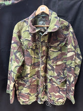 Lade das Bild in den Galerie-Viewer, Genuine British Army DPM Camouflaged Combat Field Jacket - Size 170/112 - The Militaria Shop