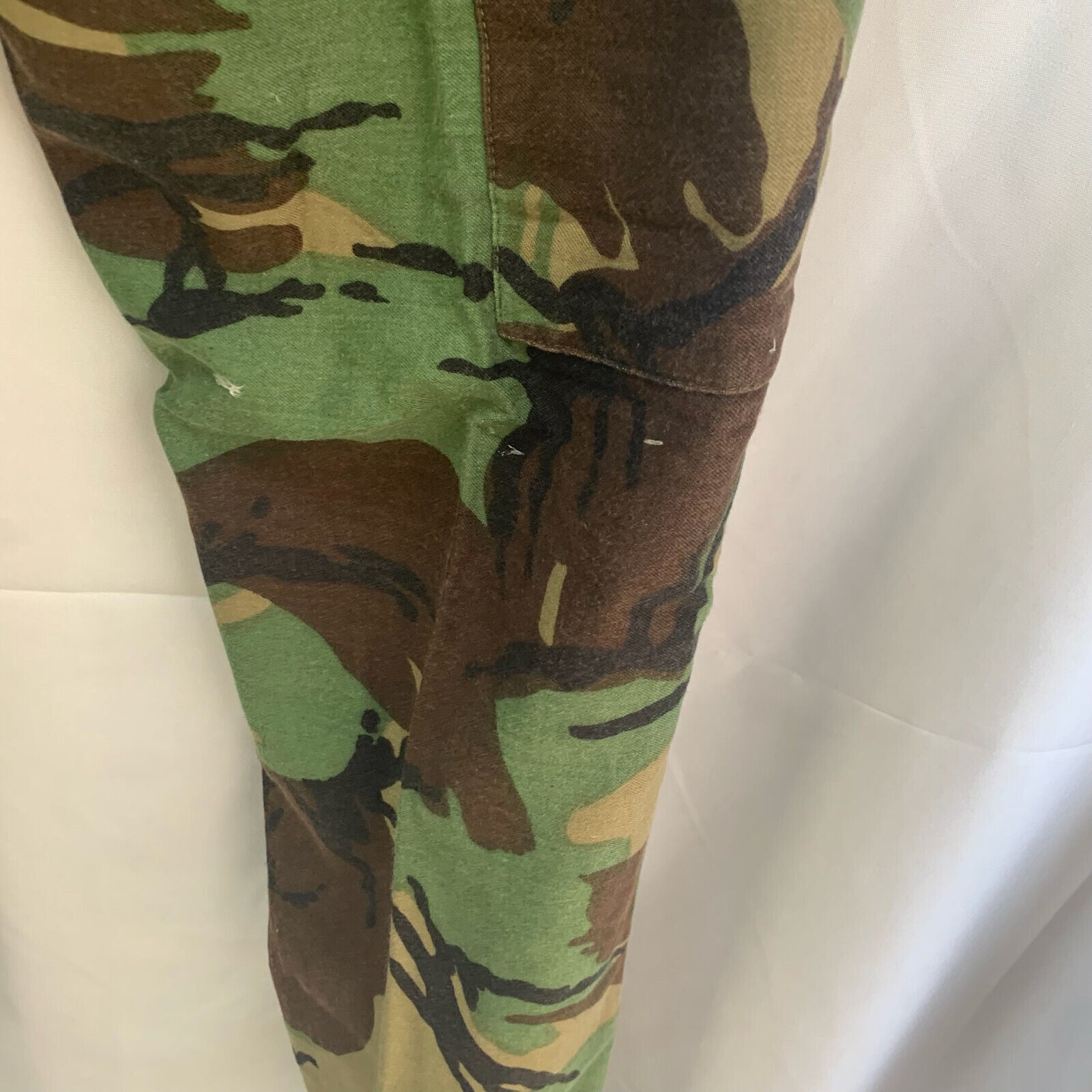 Genuine British Army 68 Pattern DPM Jungle Camouflaged Trousers - Size 29" Waist - The Militaria Shop
