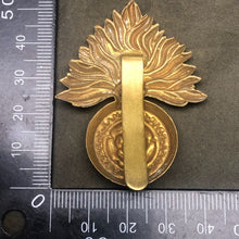 Load image into Gallery viewer, Original WW2 British Army Cap Badge - Royal Fusiliers - The Militaria Shop