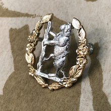 Load image into Gallery viewer, Genuine British Army Badge Queen's Own Warwickshire and Worcestershire Yeomanry - The Militaria Shop