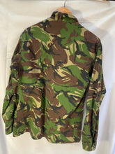 Load image into Gallery viewer, Genuine British Army Surplus DPM Camouflaged Jacket - 34" Chest - The Militaria Shop