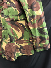 Charger l'image dans la galerie, Genuine British Army Camouflage DPM Jacket - Size 160/96 - The Militaria Shop