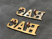 Load image into Gallery viewer, Original WW1 British Army Brass Shoulder Titles - Honourable Artillery Company - The Militaria Shop