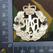 Load image into Gallery viewer, Genuine British RAF Royal Air Force Staybrite Cap Badge - The Militaria Shop