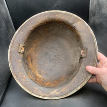 Lade das Bild in den Galerie-Viewer, Original British Army WW2 Combat Steel Helmet - The Militaria Shop