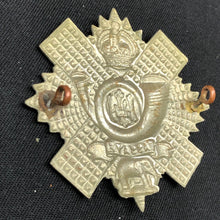 Load image into Gallery viewer, Original WW1/WW2 British Army Cap Badge - Highland Light Infantry - The Militaria Shop