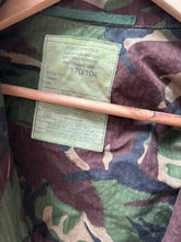 Lade das Bild in den Galerie-Viewer, Genuine British Army DPM Camouflaged Combat Field Jacket - Size 170/104 - The Militaria Shop
