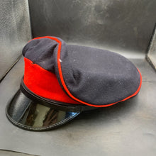 Lade das Bild in den Galerie-Viewer, British Army Women's Royal Peaked Cap - Size 57 - The Militaria Shop