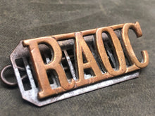 Lade das Bild in den Galerie-Viewer, Genuine British Army Brass Shoulder Title - Royal Army Ordnance Corps RAOC - The Militaria Shop