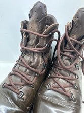 Load image into Gallery viewer, British Army Surplus Brown Leather Combat Boots - Altberg - Size UK 7 M - The Militaria Shop