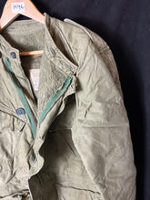 Lade das Bild in den Galerie-Viewer, Genuine British Army Issue 1950s Middle Parka Coat Size 4 - 44" Chest - RARE - The Militaria Shop