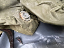 Charger l'image dans la galerie, Original British Army 1980's Gas Mask Bag - The Militaria Shop