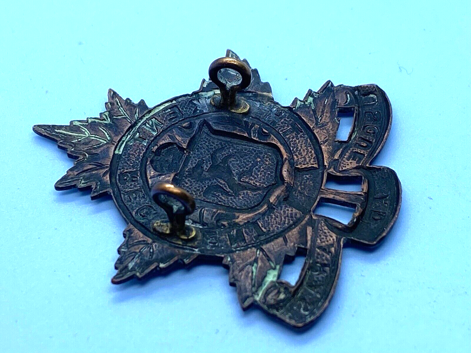 Original Canadian Army The Kent Regiment Cap Badge - The Militaria Shop