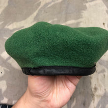 Lade das Bild in den Galerie-Viewer, Genuine British Army Beret - Adjutant General's Corps (AGC) - Size 54 - The Militaria Shop