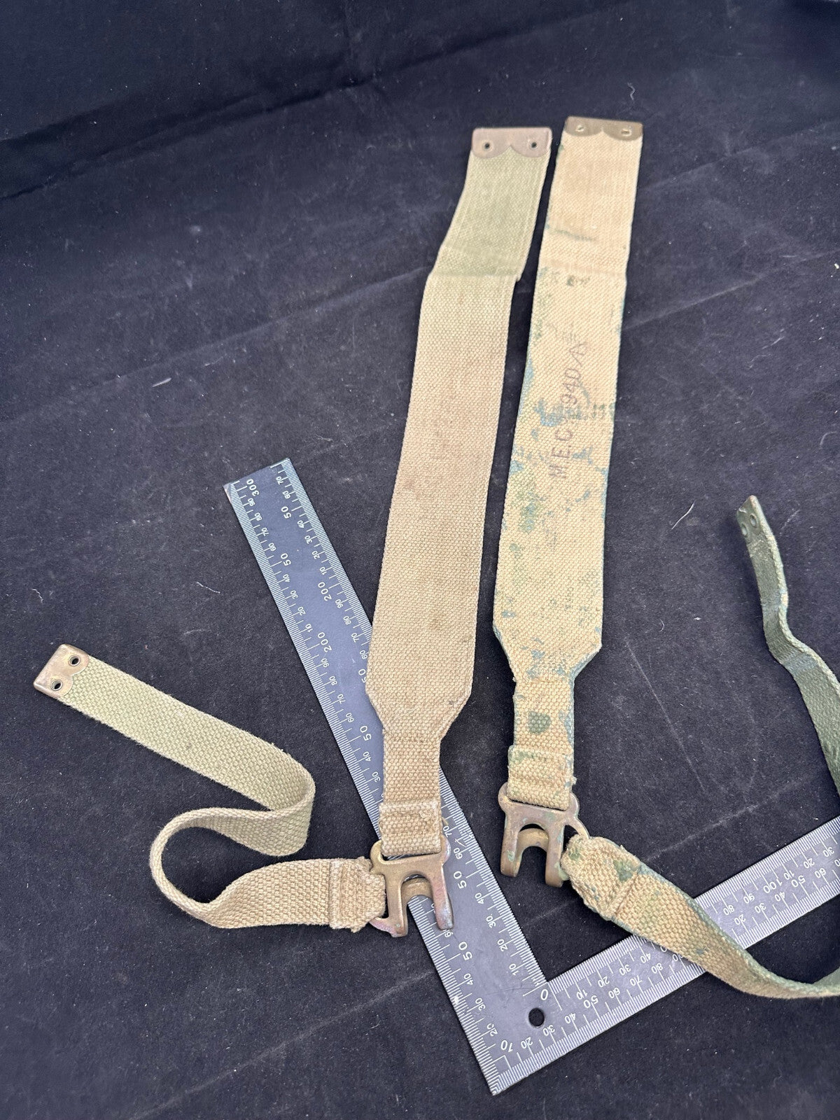 Original WW2 Dated British Army 37 Pattern L Strap Set - The Militaria Shop