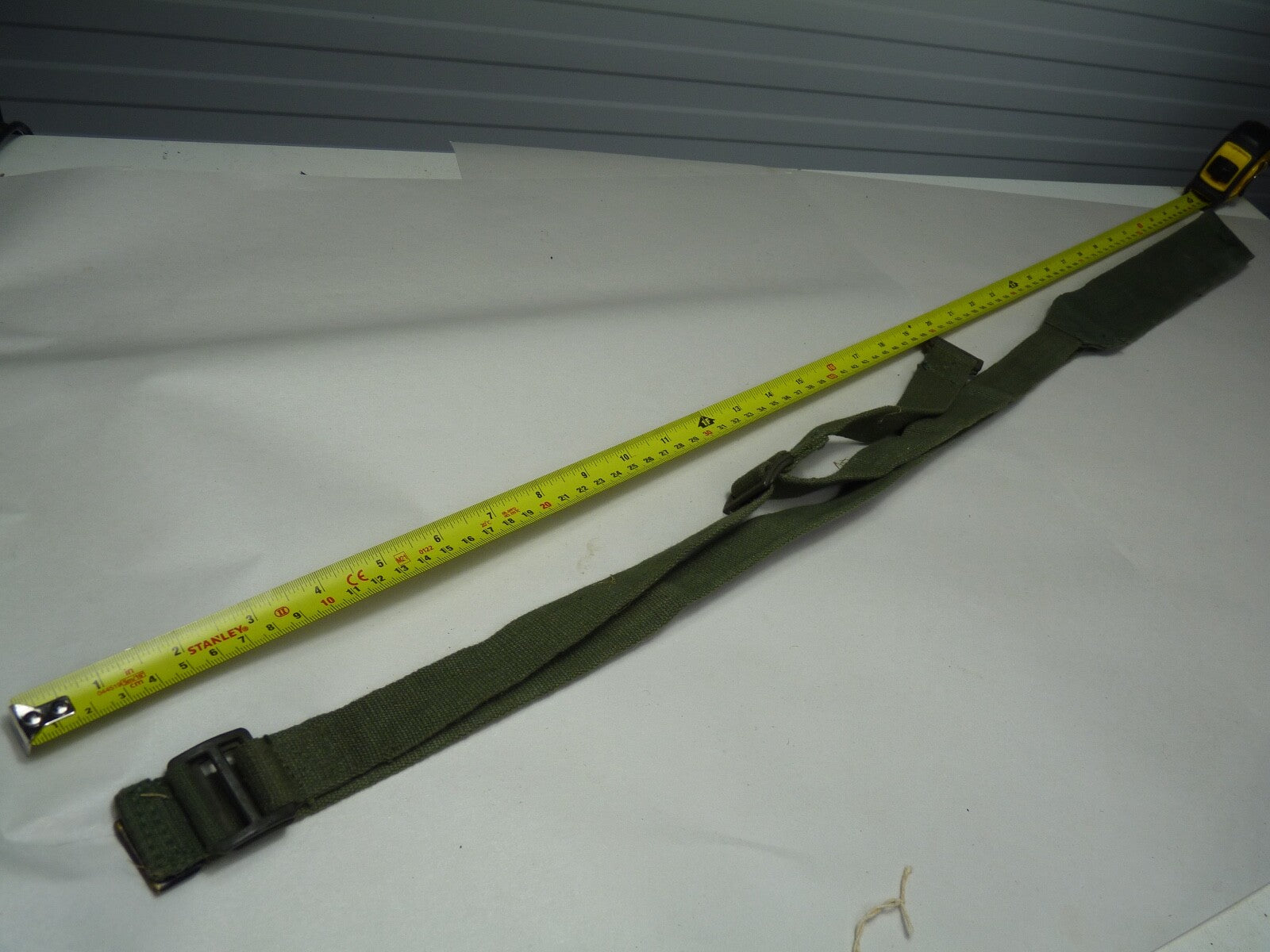 Original WW2 British Army 44 Pattern Shoulder / Extended Equipment Strap - 1945 - The Militaria Shop
