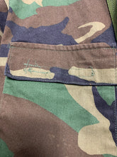 Charger l'image dans la galerie, US Army Jacket Mens Woodland Camo Combat Military Protective - X-Small - The Militaria Shop