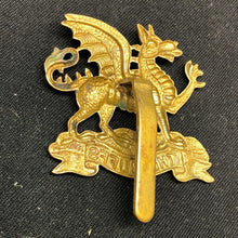 Load image into Gallery viewer, Genuine WW2 British Army Brass Cap Badge - Royal Berkshire Regiment - The Militaria Shop