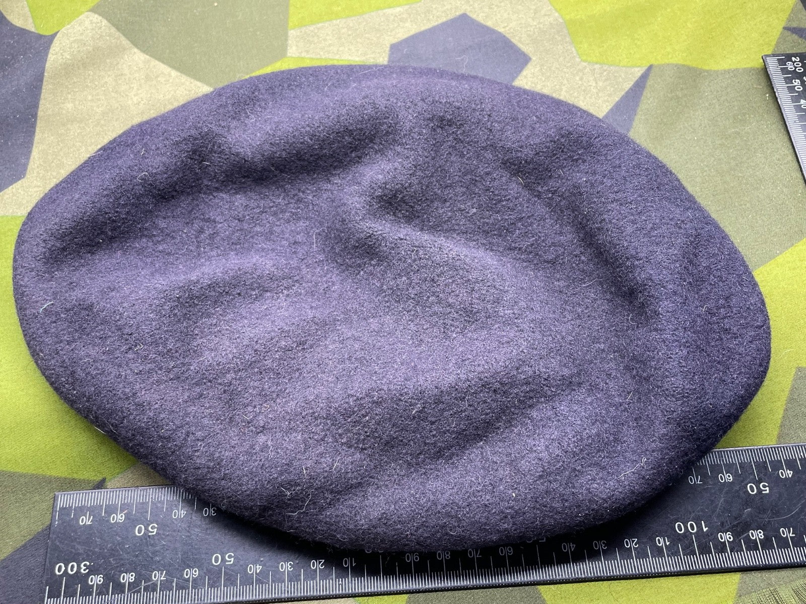 Original British Army Logistics Corps Beret with Badge - 62cm - The Militaria Shop