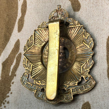 Load image into Gallery viewer, Original WW1 British Army Regimental Cap Badge 10th (County of London) Battalion - The Militaria Shop