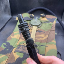 Charger l'image dans la galerie, Genuine British Army DPM Camouflaged Individual Hydration System - The Militaria Shop