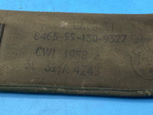 Lade das Bild in den Galerie-Viewer, Original British Army Nylon Carrying Sleeve (empty) - The Militaria Shop