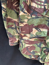Lade das Bild in den Galerie-Viewer, Genuine British Army DPM Camouflaged Combat Field Jacket - Size 170/104 - The Militaria Shop