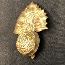 Load image into Gallery viewer, Original WW2 British Army Cap Badge - Royal Fusiliers - The Militaria Shop