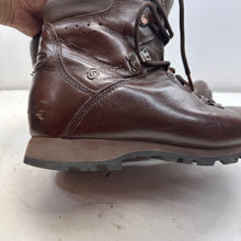Load image into Gallery viewer, British Army Surplus Brown Leather Combat Boots - Iturri - Size UK 9 M - The Militaria Shop