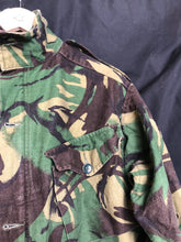 Charger l'image dans la galerie, Genuine British Army DPM Camouflage Combat Jacket Smock - Size 180/96 - The Militaria Shop