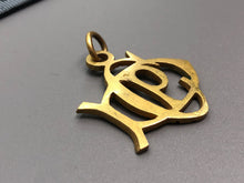 Load image into Gallery viewer, Vintage CP Fish Pendant - Unknown - The Militaria Shop