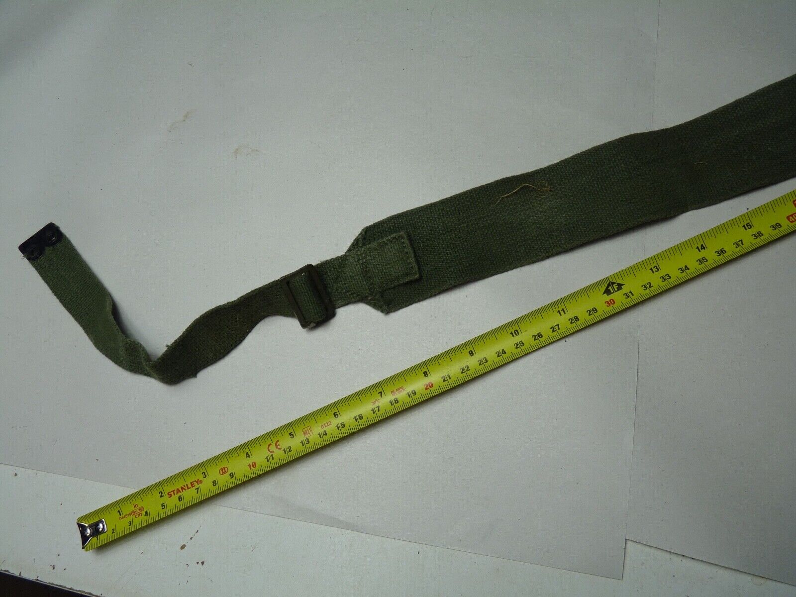 Original WW2 British Army 44 Pattern Shoulder / Extended Equipment Strap - 1945 - The Militaria Shop
