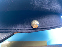 Lade das Bild in den Galerie-Viewer, Original British Army / Royal Signals Peaked Cap - Size 55 - The Militaria Shop