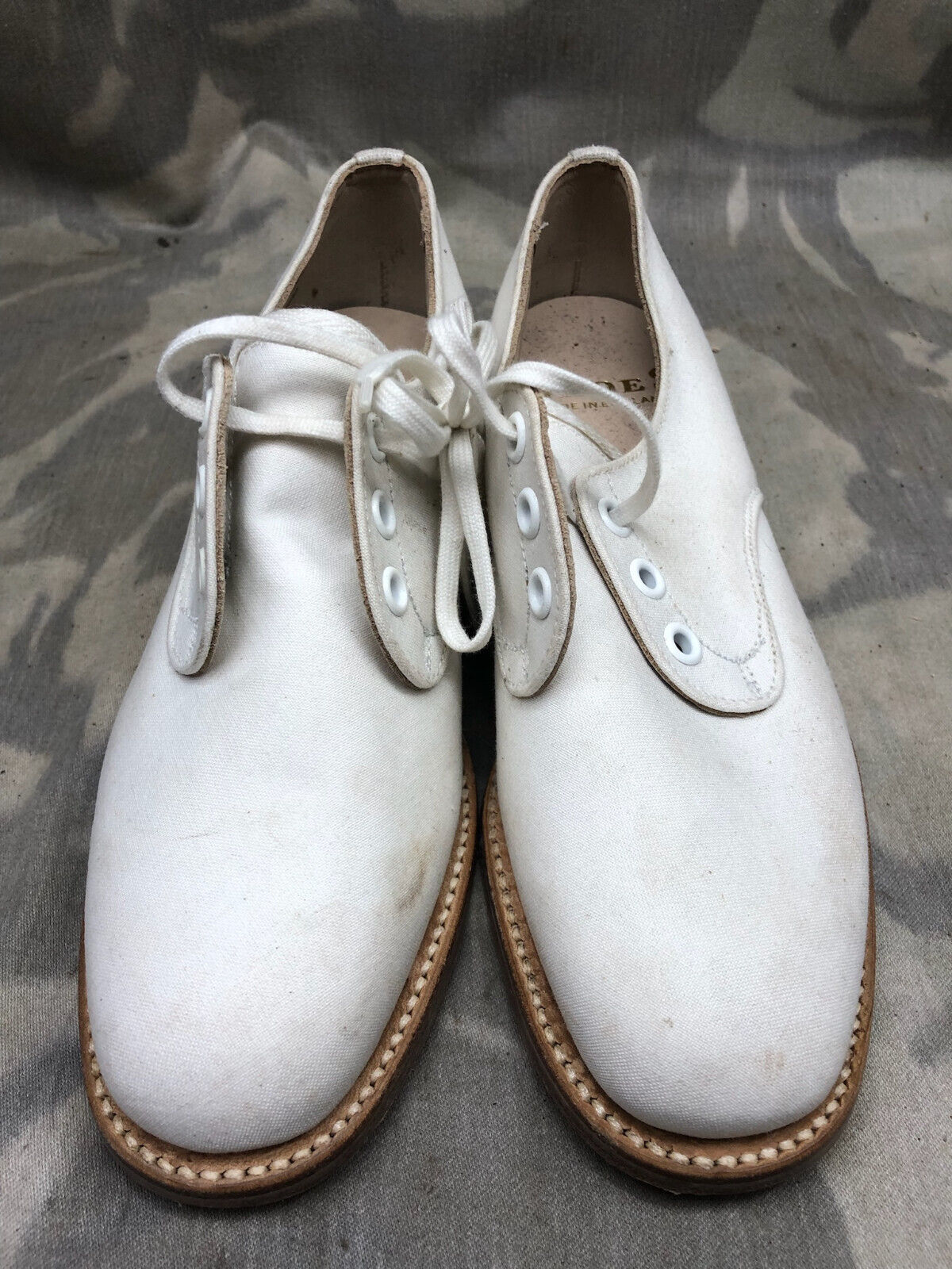 Genuine British Army Women's White Summer Shoes - WW2 Pattern - Size UK 3 S - The Militaria Shop