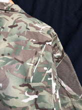 Charger l'image dans la galerie, British Army MTP Camouflaged Combat Jacket Warm Weather - Size 170/88 - The Militaria Shop