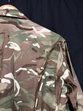 Charger l'image dans la galerie, British Army MTP Camouflaged Combat Barrack Shirt - Size 170/95 - The Militaria Shop