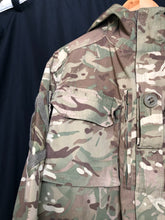 Charger l'image dans la galerie, British Army MTP Camouflaged Windproof Combat Jacket Smock-Size 180/96 - The Militaria Shop