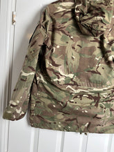 Charger l'image dans la galerie, Surplus British Army MTP Smock Combat Windproof -Size 160/96 - The Militaria Shop
