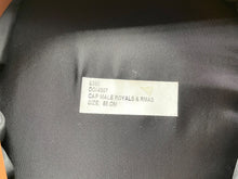 Lade das Bild in den Galerie-Viewer, Original British Army - REME Cap & Badge - Size 58cm - The Militaria Shop