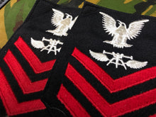 Charger l'image dans la galerie, Genuine US Navy Aviation Fire Control Patch / Badge - The Militaria Shop