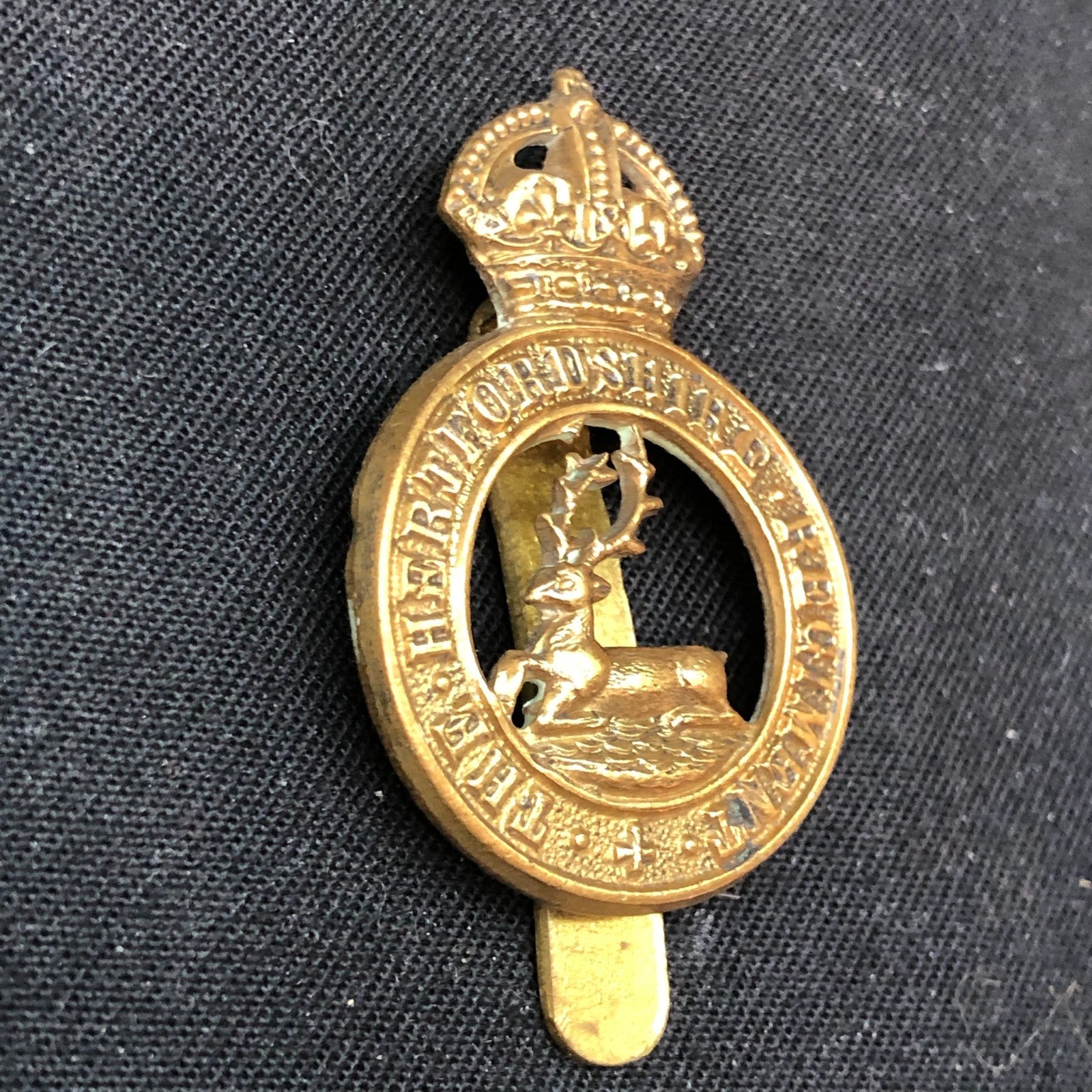 Original WW2 British Army Cap Badge - Hertfordshire Regiment - The Militaria Shop